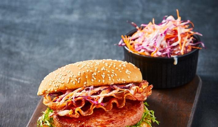 Hamburguesa de atún bbq