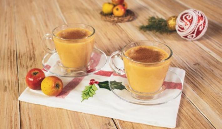 Atole de tejocote y piloncillo