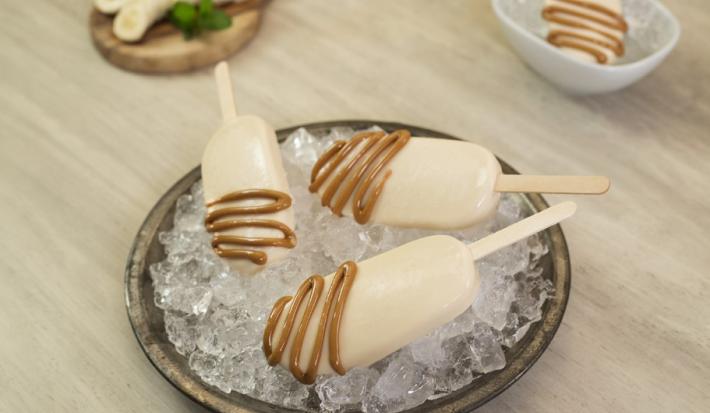 Paletas de plátano con dulce de leche