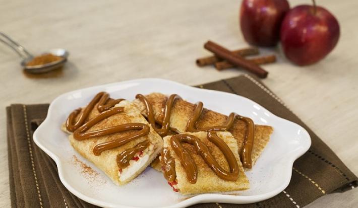 Rollitos de manzana con dulce de leche