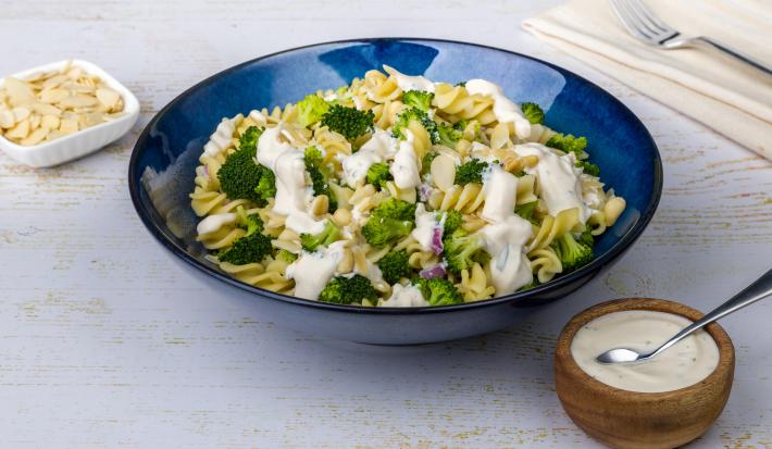 Ensalada de Brócoli con Aderezo de Yogurt