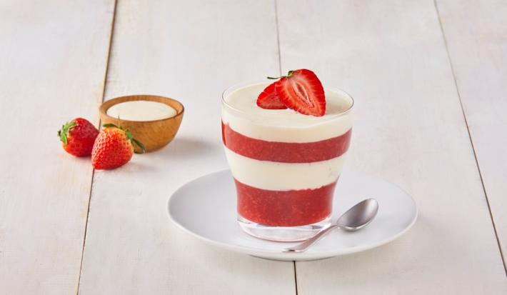 Postre de fresas con crema