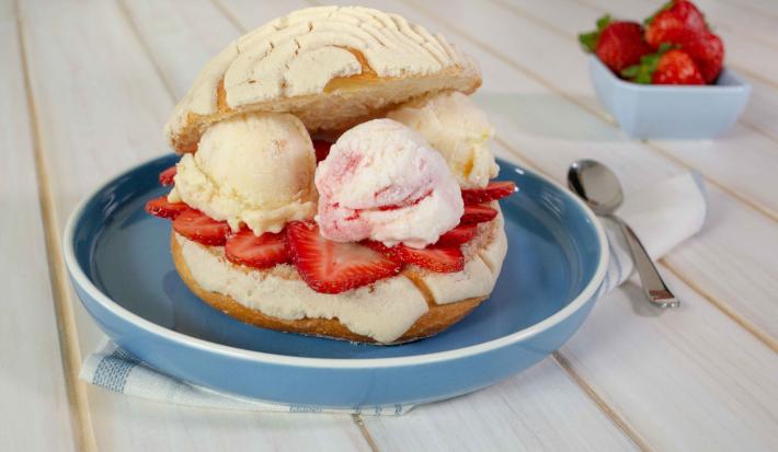 Conchas rellenas de helado