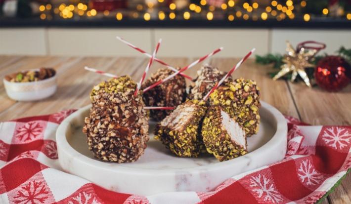 BOMBONES CUBIERTOS preparados con Chocolate Amargo NESTLÉ® Chocolatería