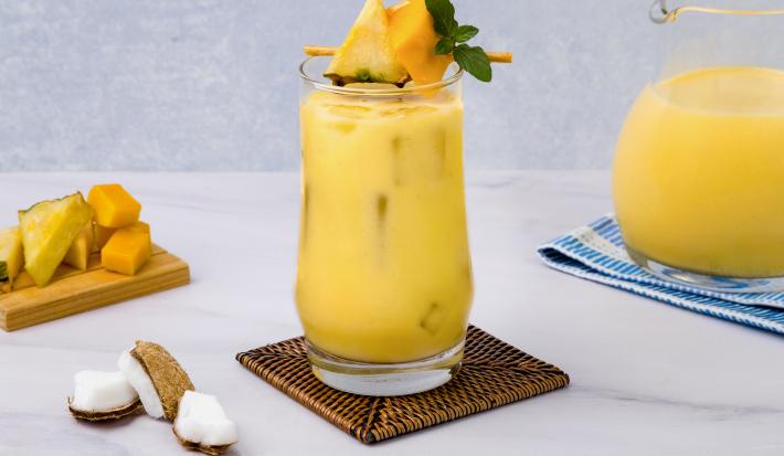 Agua de Mango, Piña y Menta