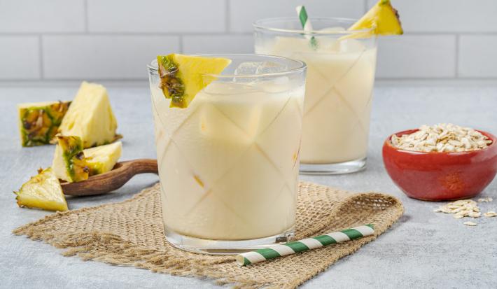 Agua de Piña con Avena