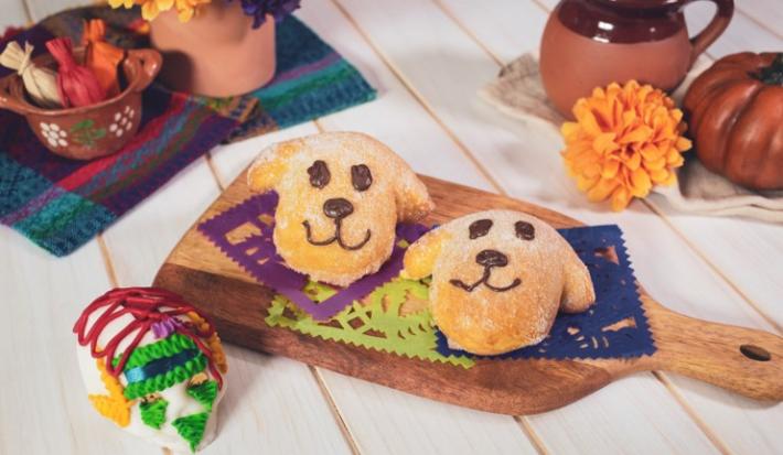 DOGGY MUERTOS preparados con CARNATION® CLAVEL®