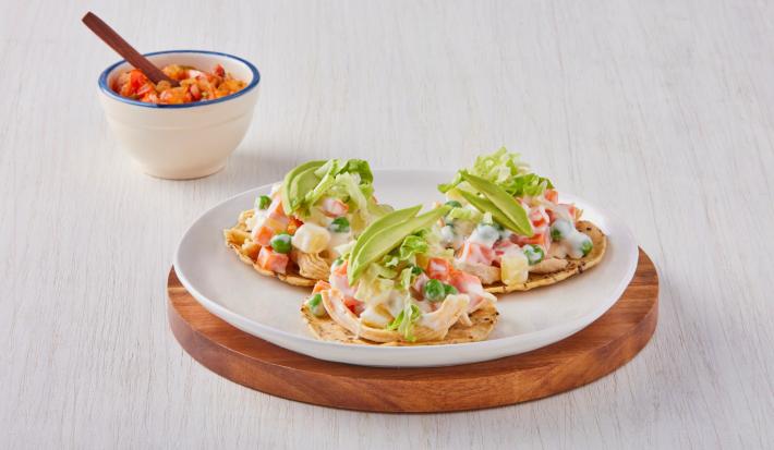 Tostadas de ensalada rusa