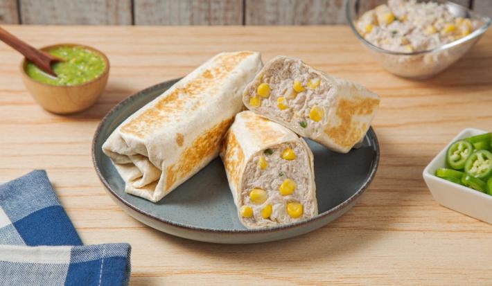 Burritos de atún con elote