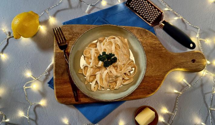 Pasta en Crema de Limón y Ajo