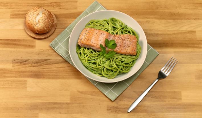 Pasta al cilantro con Salmón