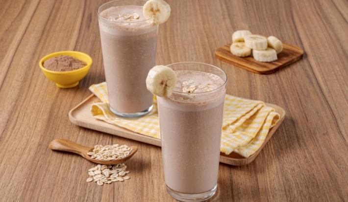 Licuado de Chocolate, avena y plátano