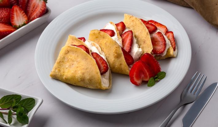 Crepas de Queso con Fresa