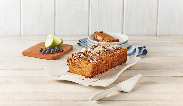 Budín de manzana, dulce de leche y mazapán