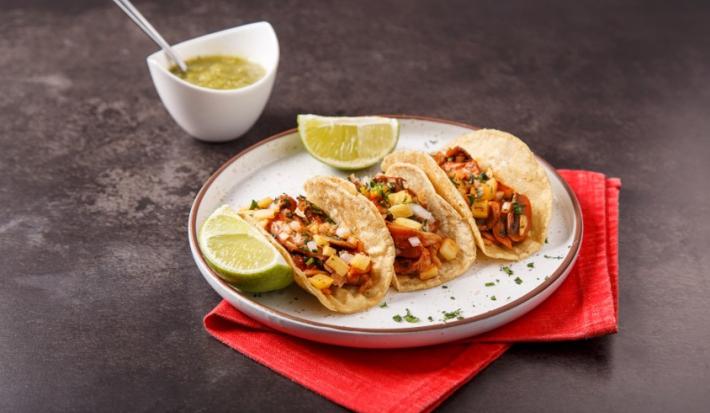 TACOS de SETAS al PASTOR preparados con CONSOMATE®