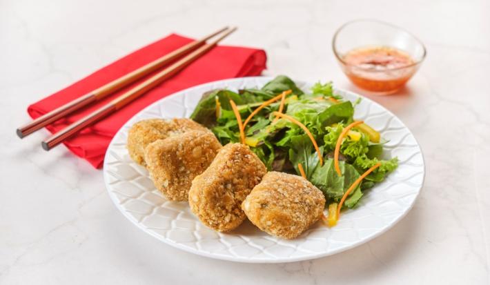 NUGGETS VEGANOS preparados con Salsa de Soya MAGGI®