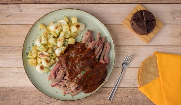 Lengua de Res en Adobo